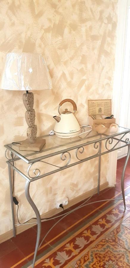 Bed and Breakfast Chez Dédou et Madou Florensac Esterno foto